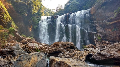 Trek to Sathodi Falls